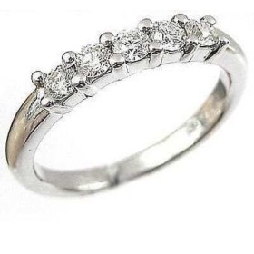 Bague VERETTA avec diamants carats totaux 0.20 pureté VS couleur H