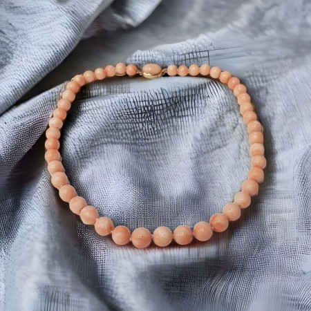 COLLIER CORAIL ROSE avec SUSTA EN OR 18 carats et CORAIL de 50 cm-Modèle (Peau d'ange)