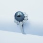 18kt white gold ring with Tahitian pearl and natural diamonds