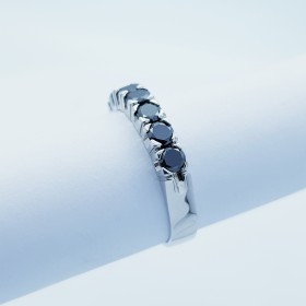 Veretta Ring in 18kt Gold with Certified Diamonds-Model (Verblack)