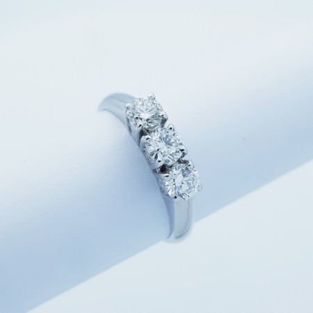 Bague Trilog en Or 18kt avec 1,50 ct de Diamants Certifiés au Total-Modèle (Amperon)