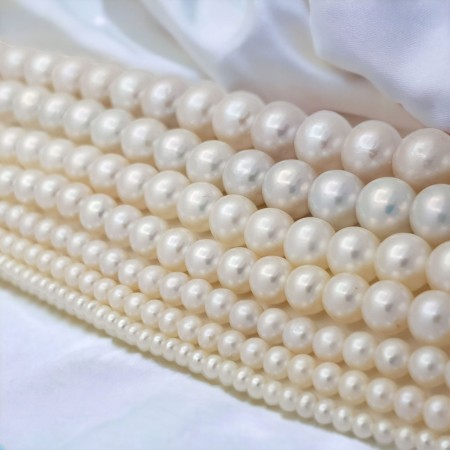 WHITE AKOYA PEARLS STRAND 4 to 11 mm - Length 40 cm