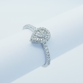 Bague en or 18 carats avec diamants certifiés - Modèle (Drop)