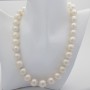 AUSTRALIA PEARLS 16 to 13 CARAT DIAMETER 18 KT GOLD CLASPS