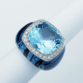 Bague en or blanc 18 carats avec topaze et diamants certifiés - Modelo (Ati)