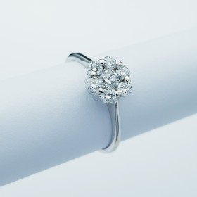 18kt WHITE GOLD RING with DIAMONDS 0.72 ct Total - Model (MAGIC)