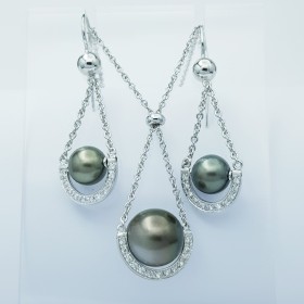 18 kt White Gold Set with Certified Pearls and Diamonds - Model (Tahiti)