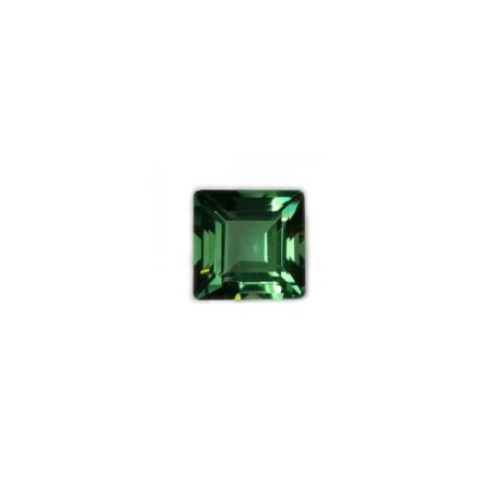 Topaze verte coupe Princesse 9,70 carats 12,00 X 12,00 mm