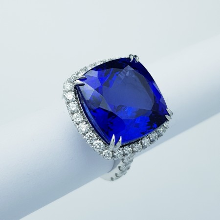 Bague en or 18kt avec Tanzanite et diamants certifiés - Modèle (OMIII)