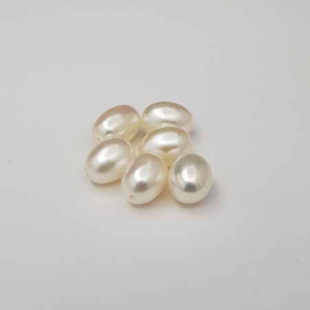 AKOYA OVAL BEADS 8 x 10 mm AAA