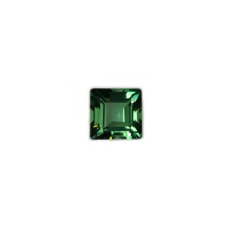 Topaze verte coupe PRINCESSE 6,70 carats 10,00 X 10,00 mm