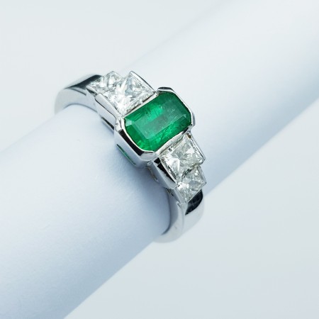 Bague en or 18kt avec émeraude et diamants certifiés - Modèle (Berg)