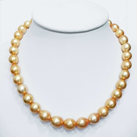 COLLIER DE PERLES EN OR AUSTRALIEN Taille du fil de 10 à 13,7 mm Longueur 42cm