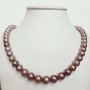 Le fil de collier de perles Biwa violet mesure de 11 à 13 mm longueur 42 cm
