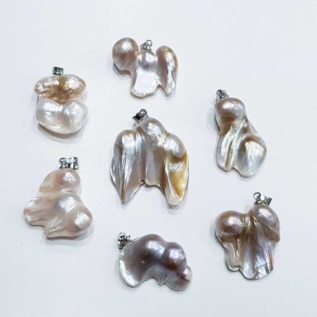 PEARL PENDANT IN SILVER with BAROQUE 3 PEARL